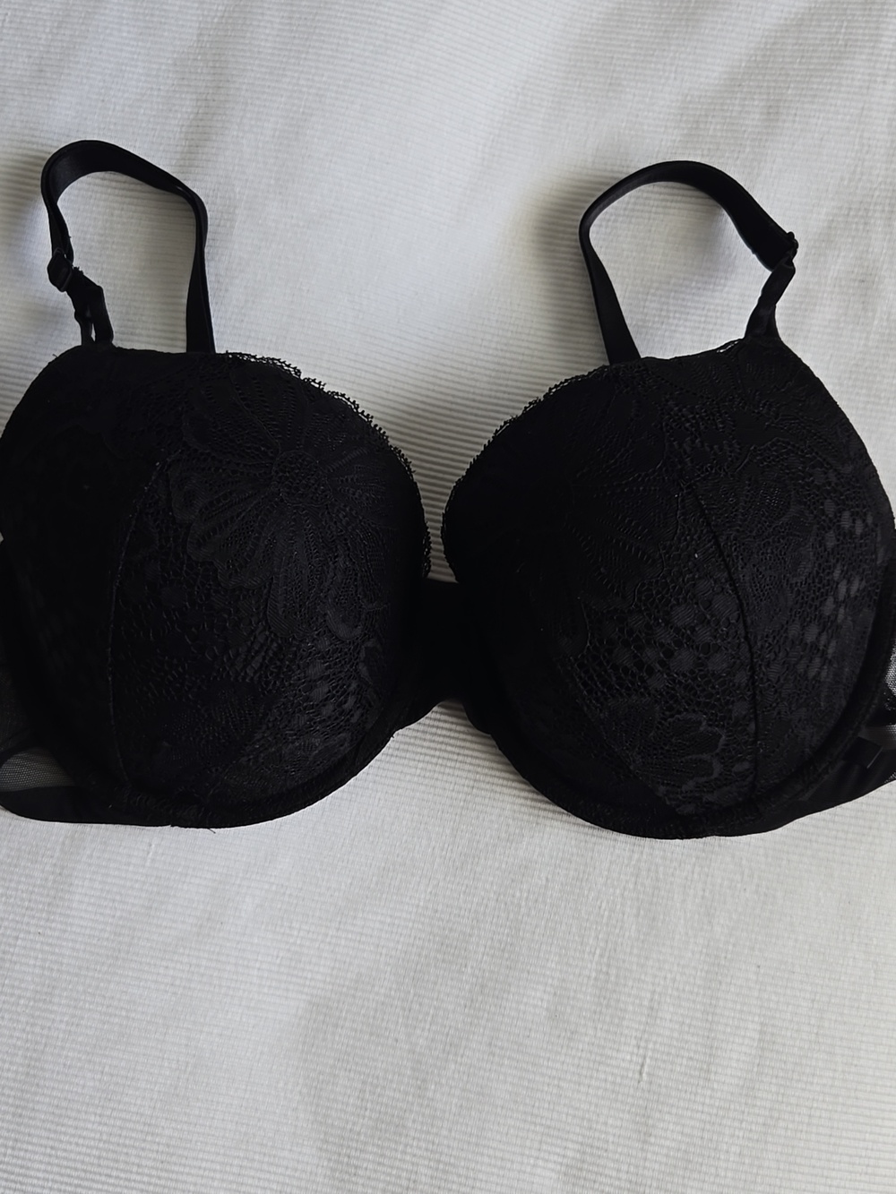 Victoria's Secret Black Lace Push-Up Bra